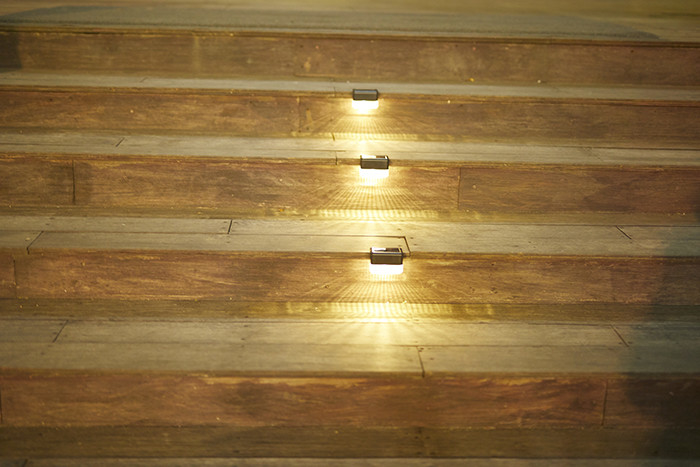 Decorative Waterproof Solar Powered Garden Lights Solar Wall Lamp Light Stair LED Light