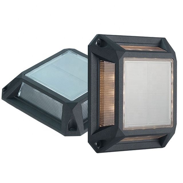Color Changing Solar Powered LED Light IP65 With ABS+PC 100LM Intensity 6-8 Hours