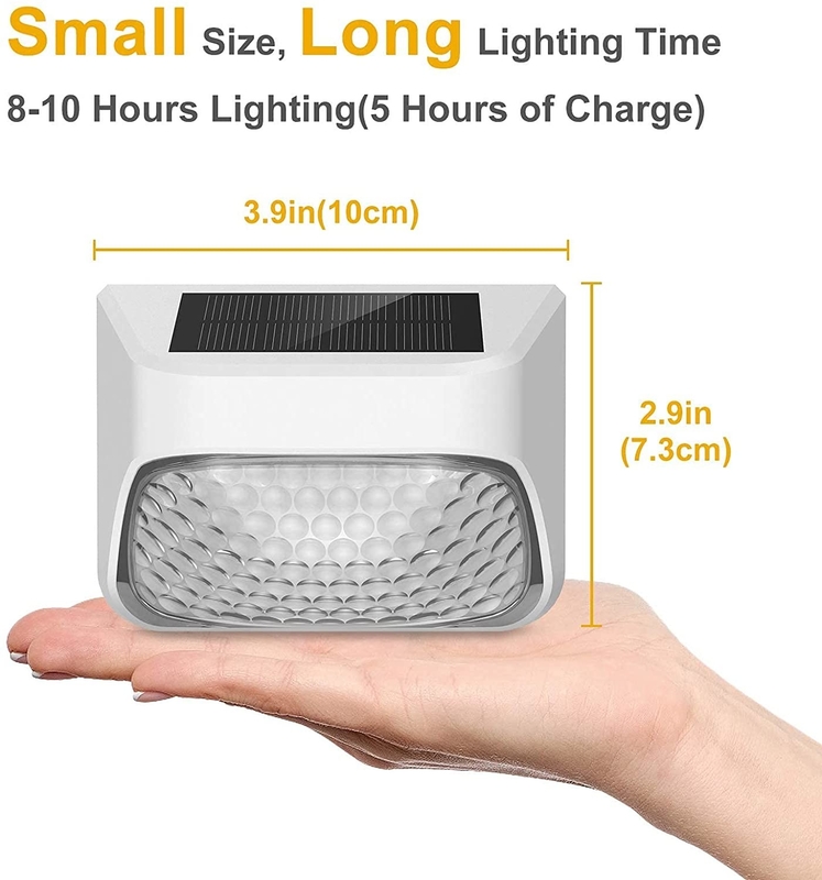 LED Solar Fence Light With IP65 Waterproof Level 15 Hours Working Time ABS PMMA