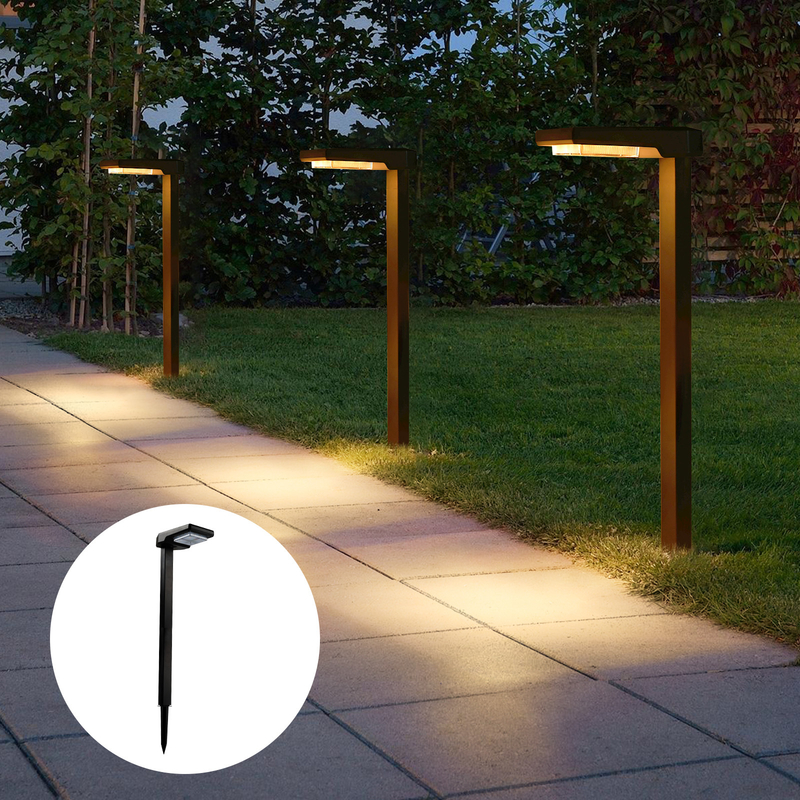 Monocrystalline Silicon Solar Stake Lamp IP65 Waterproof 15 Hours Working Time Sun Stake Lantern