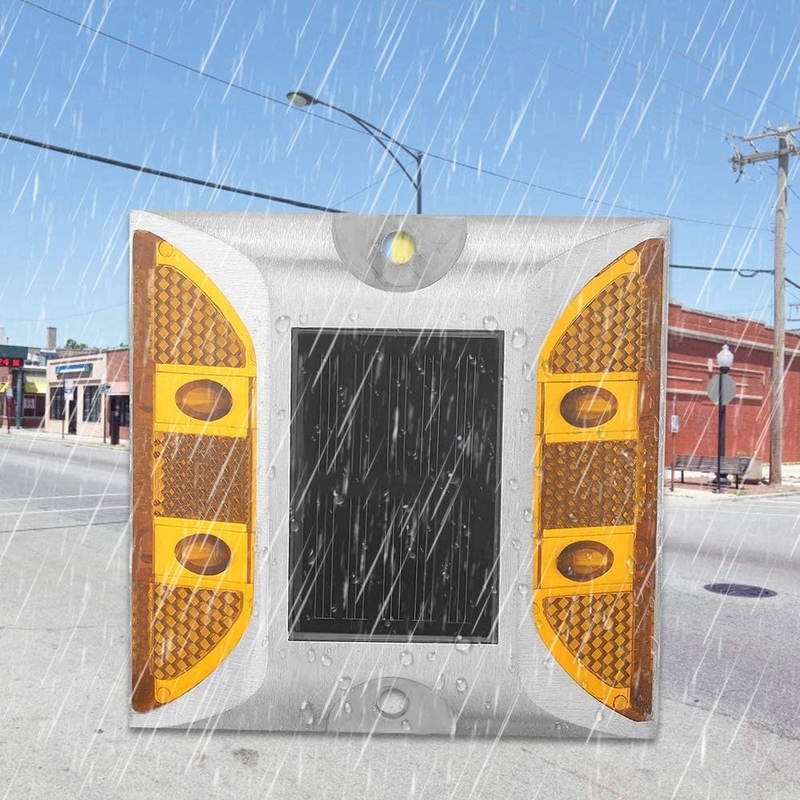 Solar Road Stud with 103*106*24mm Size and LED Reflective Traffic Warning Light 330g