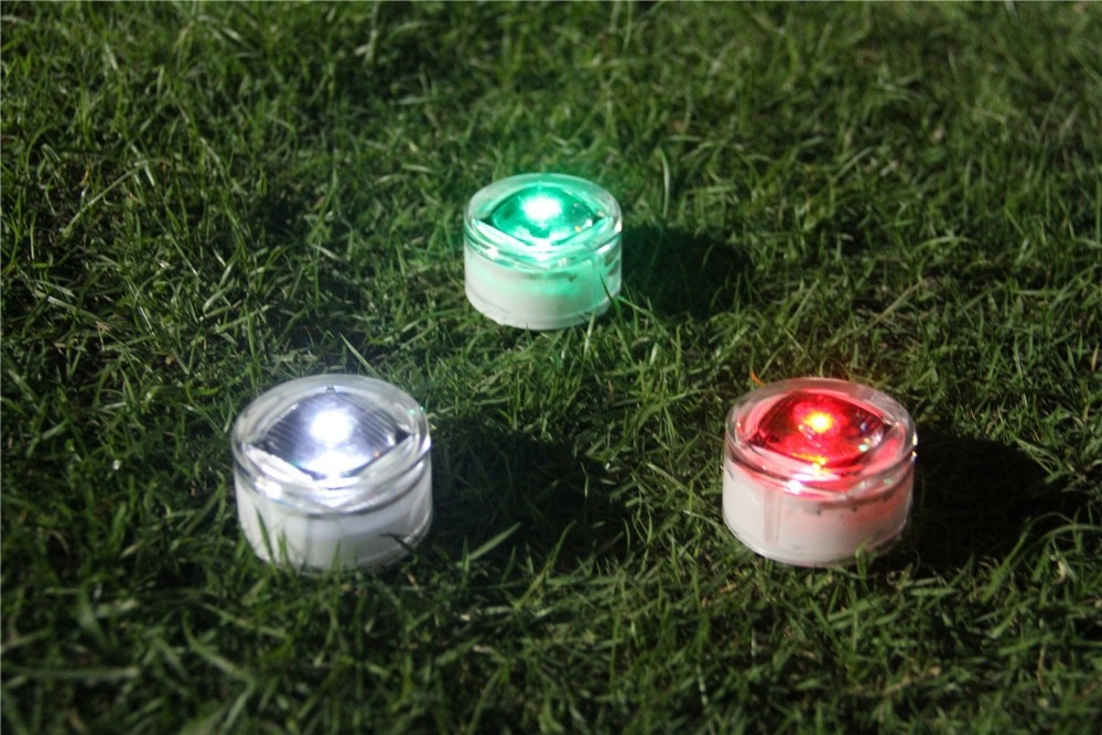 IP67 Waterproof Aluminum Solar Dock Light with Bule/Cold White Lighting and -20C- 60C Temperature Range