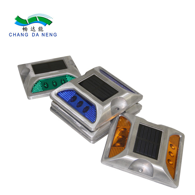 White Yellow Red Blue Green 330g 2V LED Solar Powered Road Studs Work Temp -20C- 70C Aluminum Alloy
