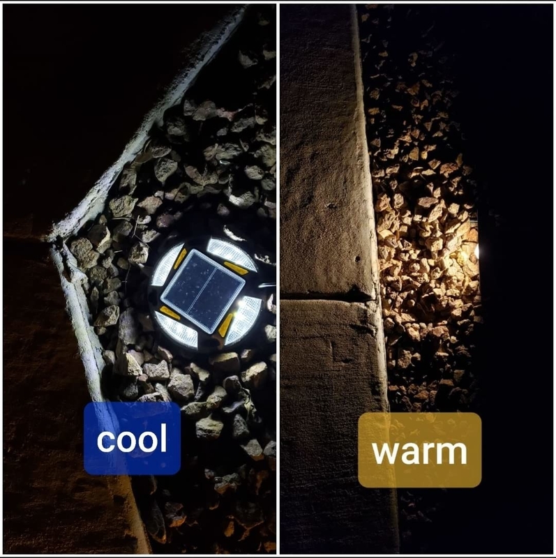 IP67 Waterproof Rating 2V Solar Dock Light With 20 Lumens And Solar Power Source