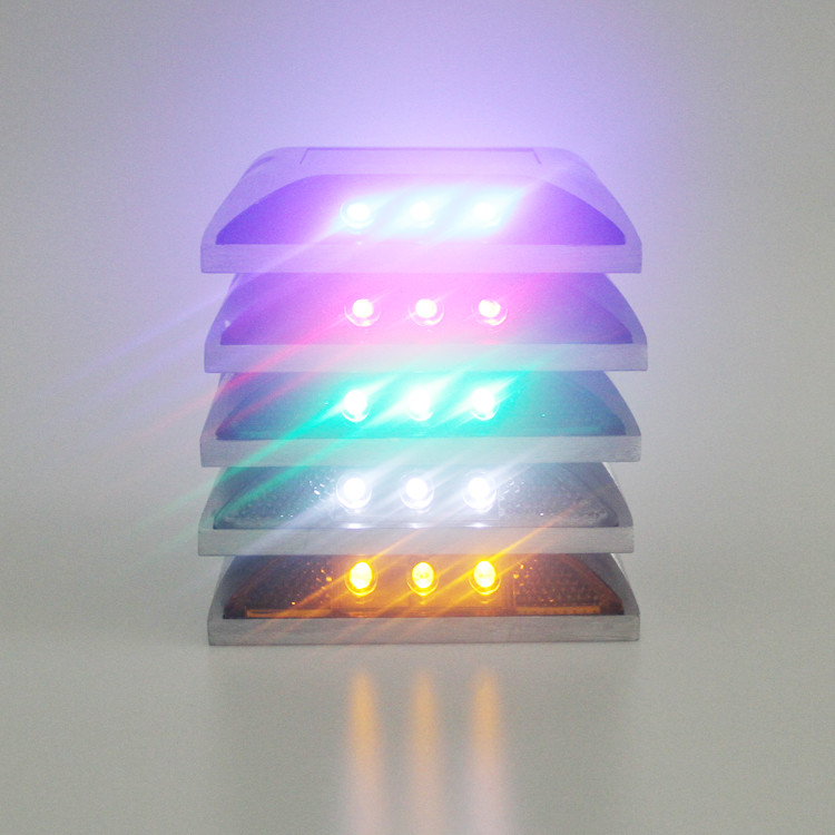 Road Construction Solar Road Studs with Working Time ≥100h and IP68 Waterproof Level in White/ Yellow/ Red/ BULE/ GREEN