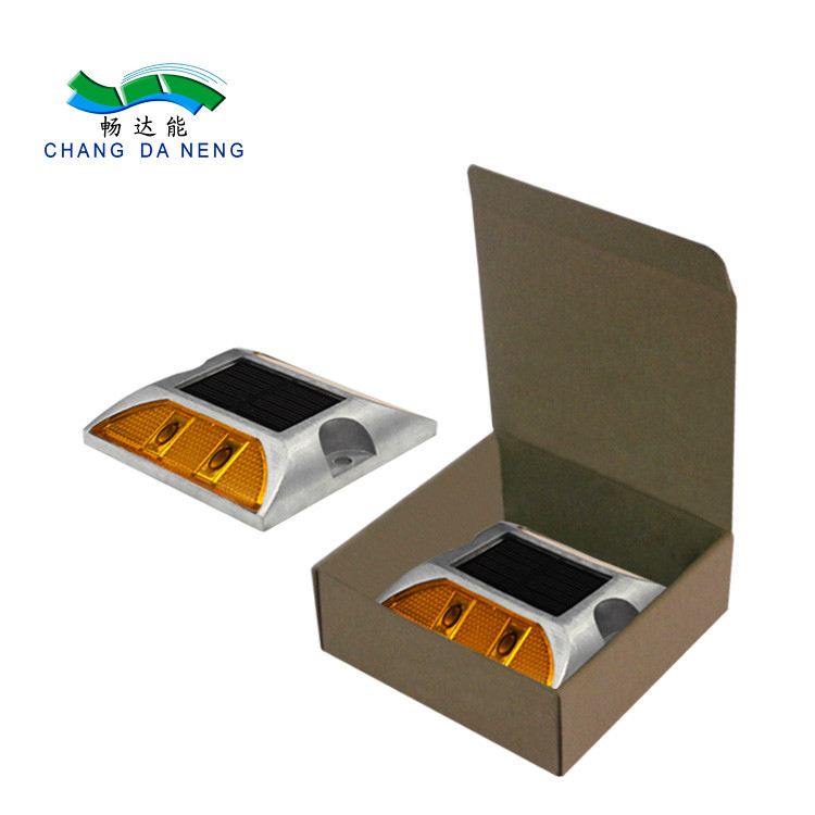 Aluminium Solar Road Studs For Highway Working Time ≥100h -20C- 60C Enhance Road Safety