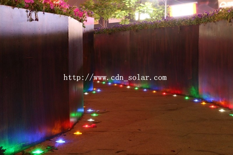 PC Plastic 1.2V Solar Powered Led Garden Lights 40MA Waterproof Outdoor For Decoration