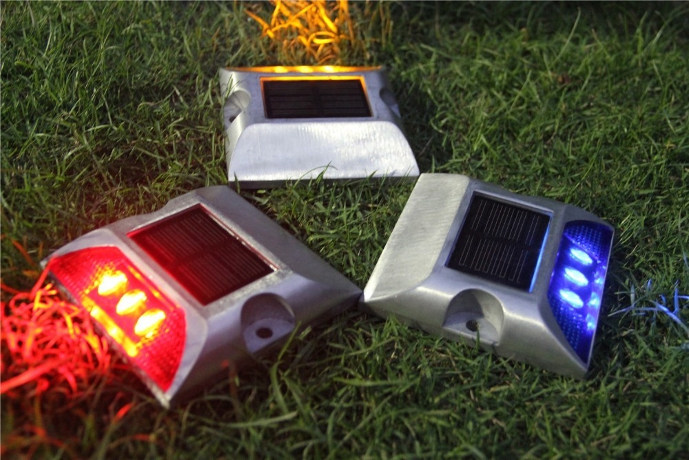 RGB Constantly Bright Solar Road Stud Lights IP67 Waterproof Powered For Outdoor